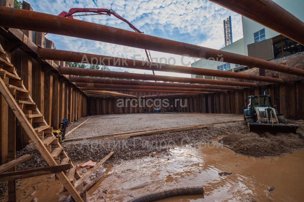 Устройства шпунтового ограждения на объекте «Очистные сооружения и внеплощадочные сети дождевой канализации для жилой многоквартирной застройки», по адресу: г. Смоленск, Новомосковский Административный округ, поселение Внуковское, деревня «Рассказовка».